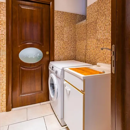Appartement Tofa 7 *